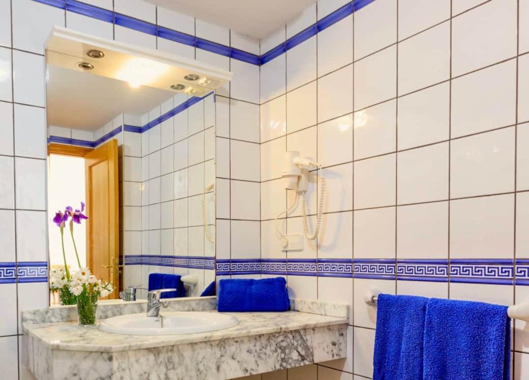 Appartamento Apartamento Sa Varadero 2D Vista Mare Laterale Es Pujols Esterno foto